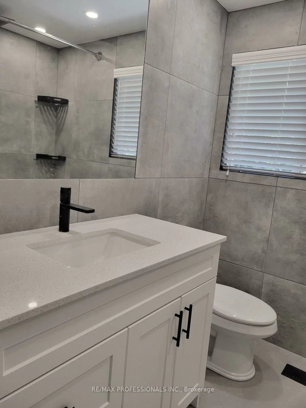 15, Ridge, 1003 - CP College Park, Oakville