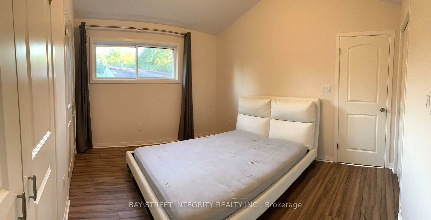 1339, Pinegrove, 1020 - WO West, Oakville