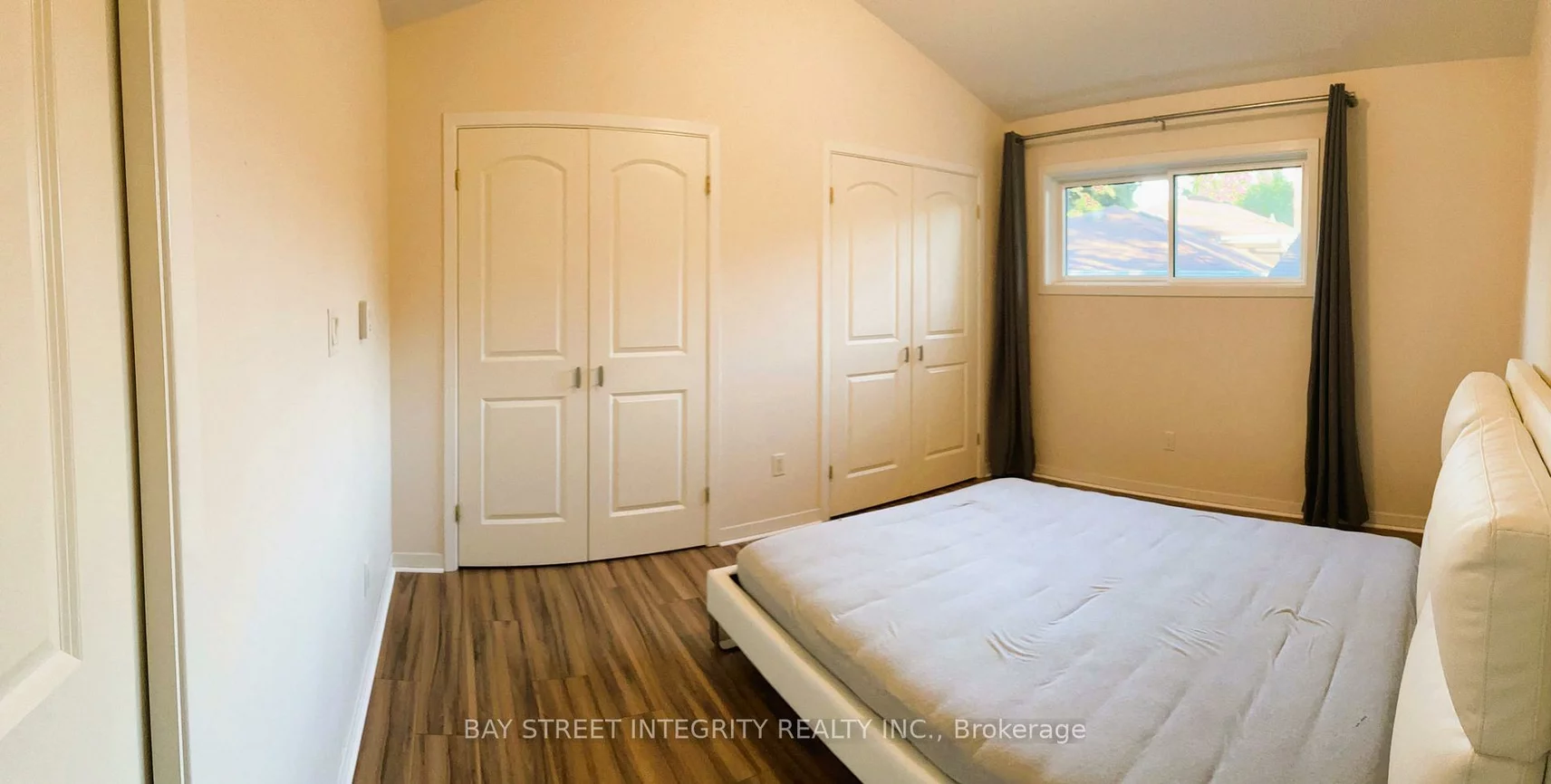 1339, Pinegrove, 1020 - WO West, Oakville