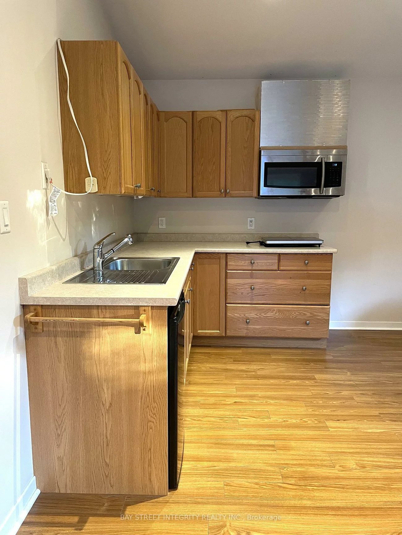 1339, Pinegrove, 1020 - WO West, Oakville