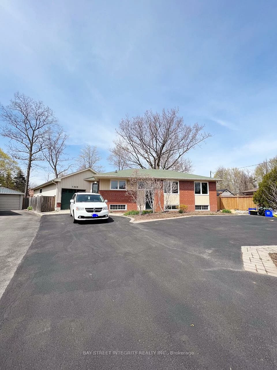 1339, Pinegrove, 1020 - WO West, Oakville