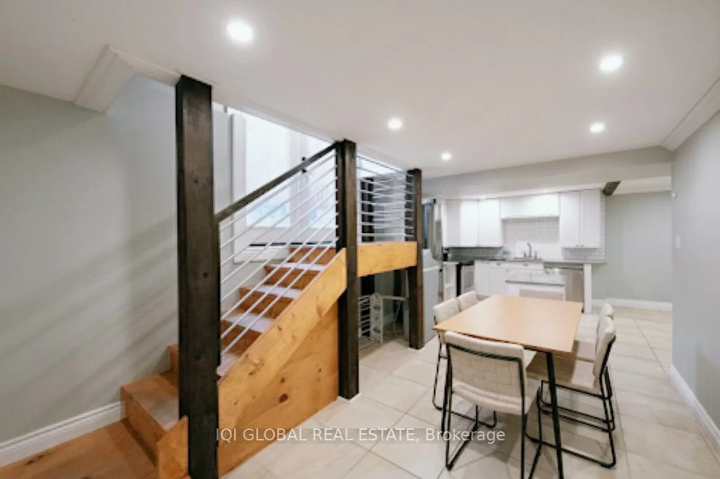 189, River Oaks, 1015 - RO River Oaks, Oakville