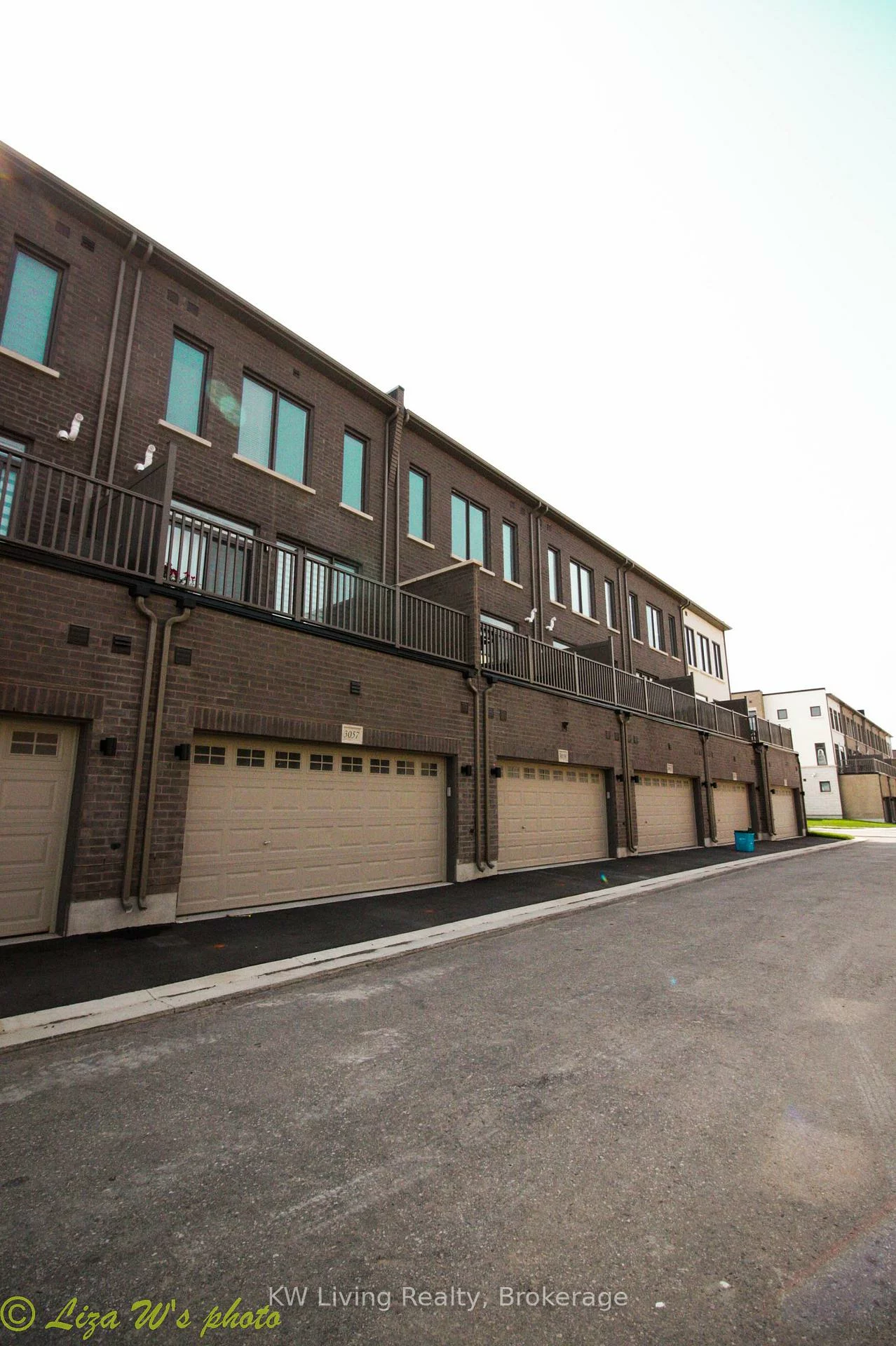 3057, Ernest Appelbe, 1008 - GO Glenorchy, Oakville