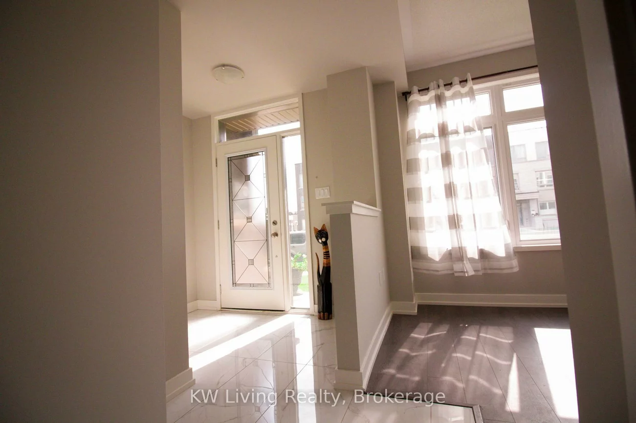 3057, Ernest Appelbe, 1008 - GO Glenorchy, Oakville