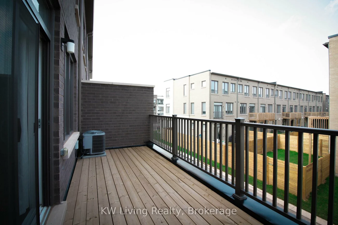 3057, Ernest Appelbe, 1008 - GO Glenorchy, Oakville