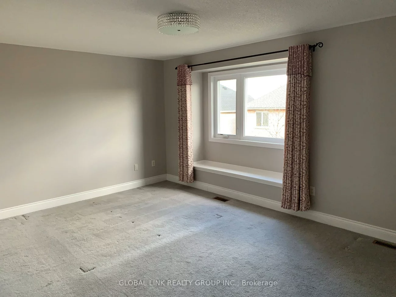 1328, Goldhawk, 1022 - WT West Oak Trails, Oakville