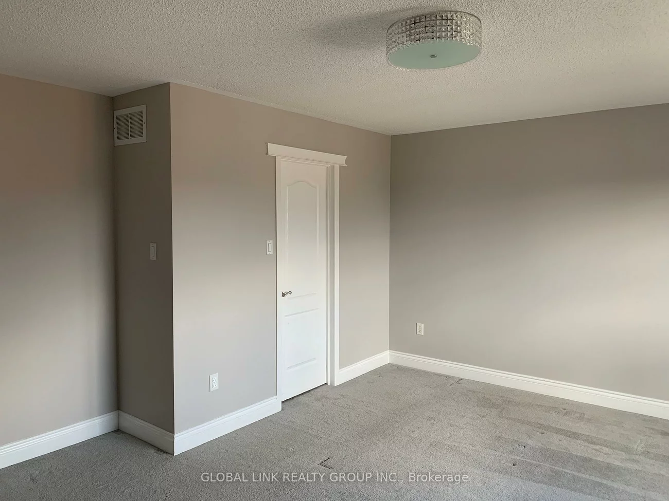 1328, Goldhawk, 1022 - WT West Oak Trails, Oakville