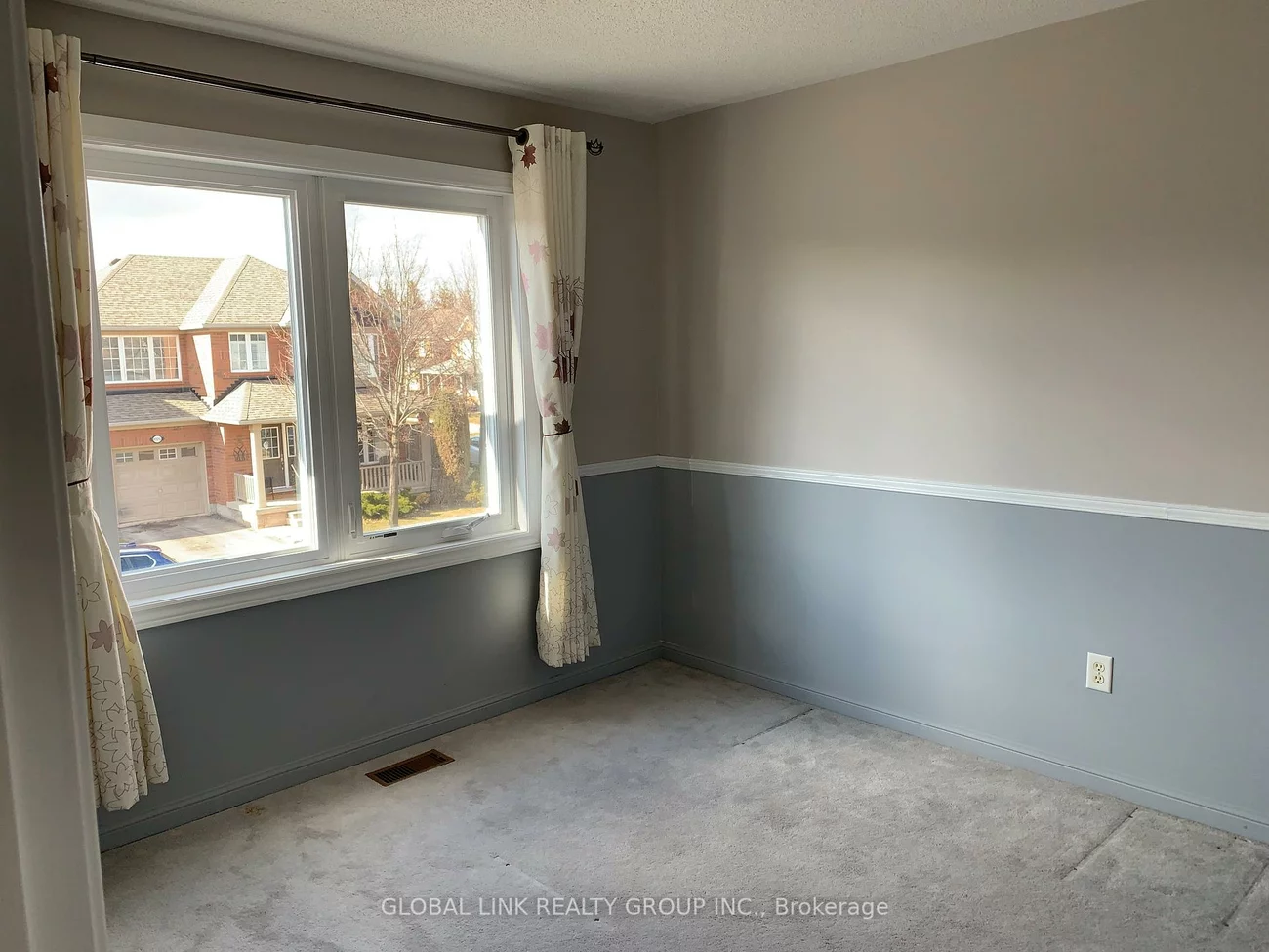 1328, Goldhawk, 1022 - WT West Oak Trails, Oakville