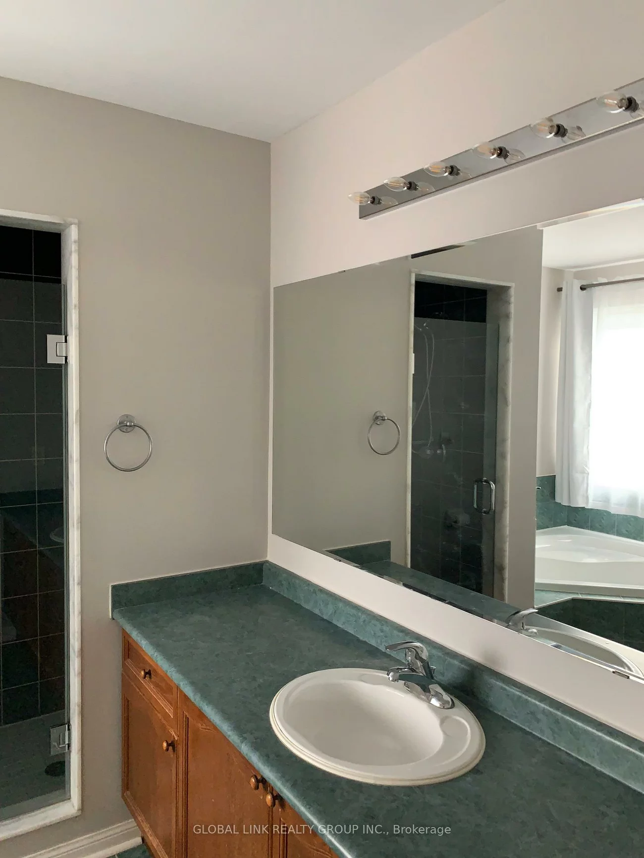 1328, Goldhawk, 1022 - WT West Oak Trails, Oakville