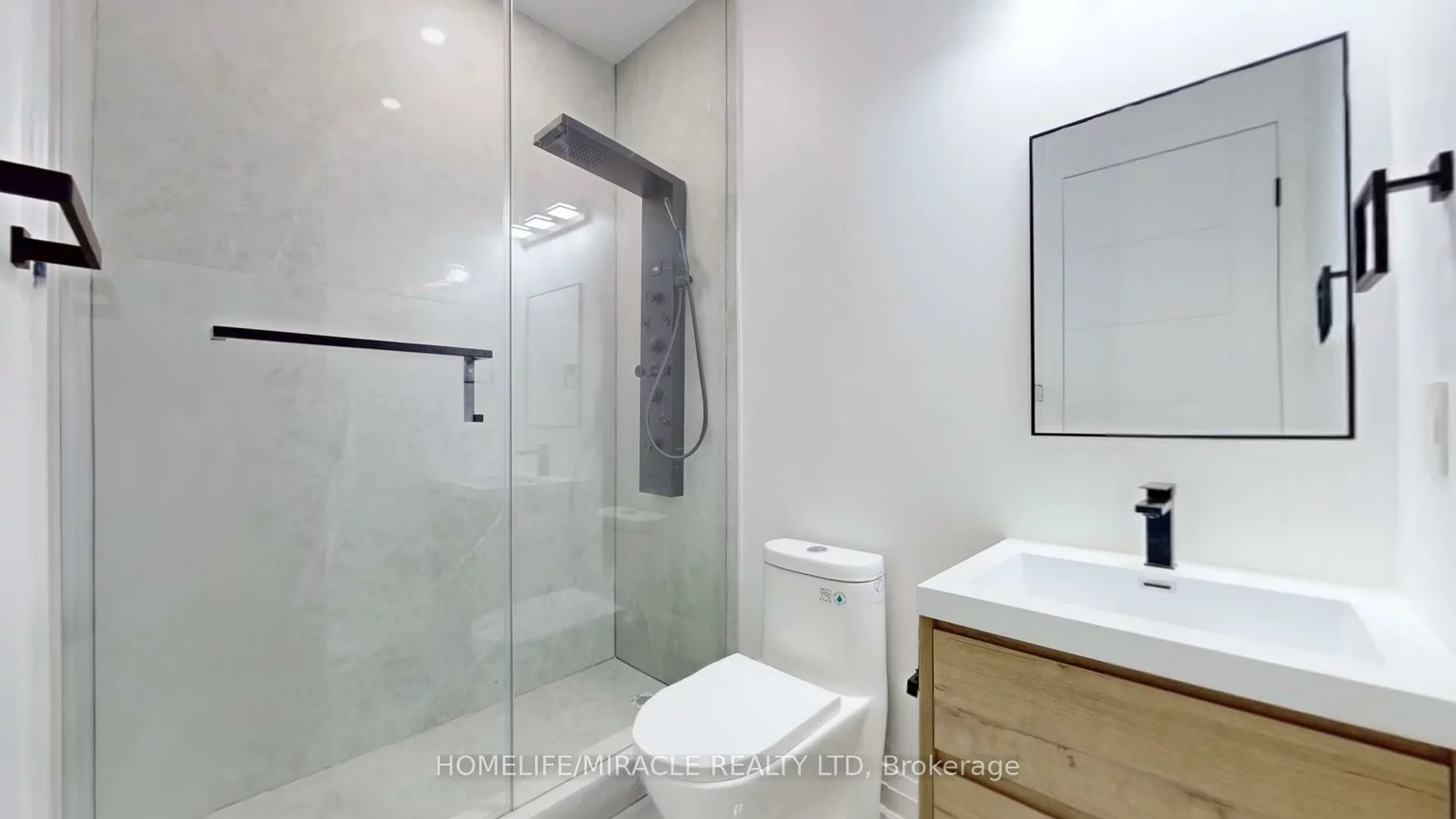 150, Stewart, 1002 - CO Central, Oakville