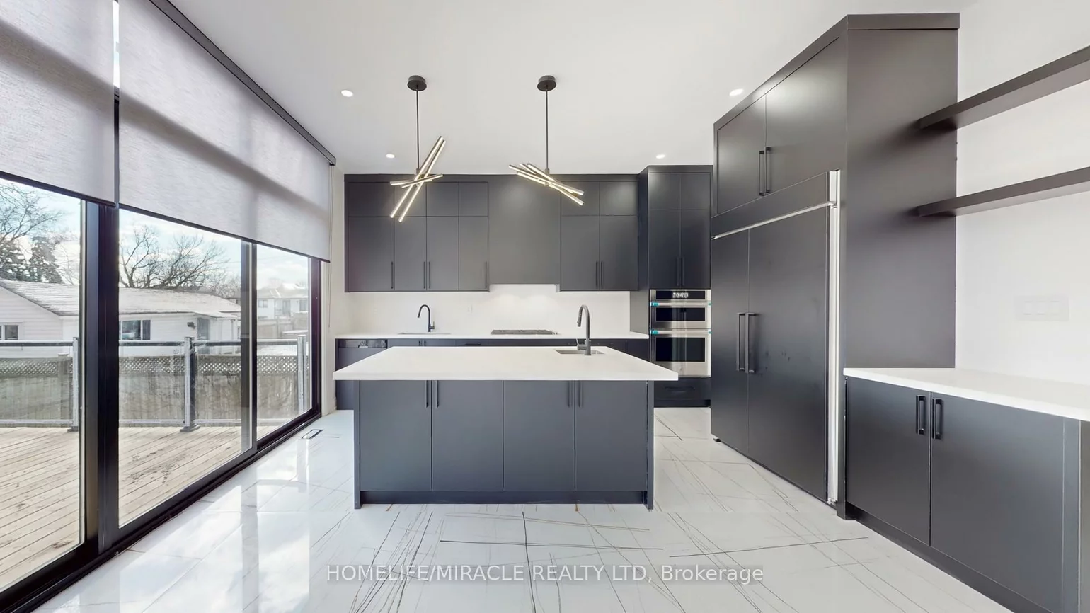 150, Stewart, 1002 - CO Central, Oakville