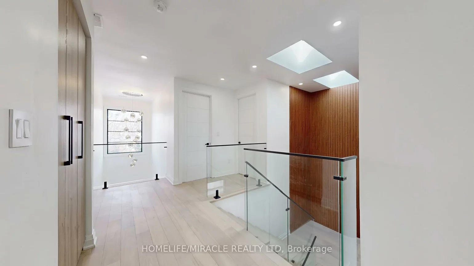 150, Stewart, 1002 - CO Central, Oakville