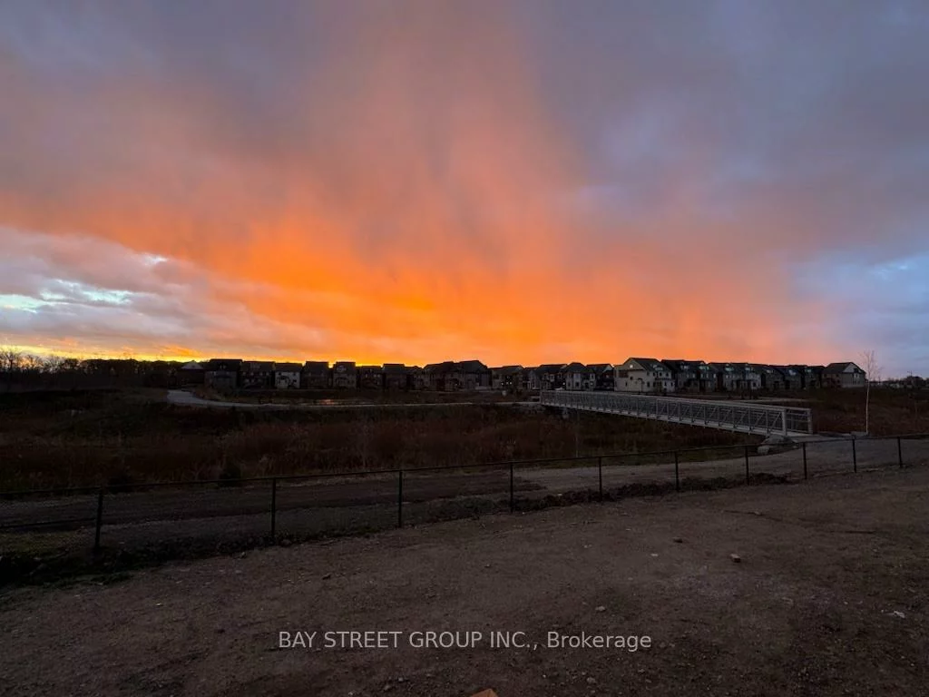 3210, Crystal, 1008 - GO Glenorchy, Oakville