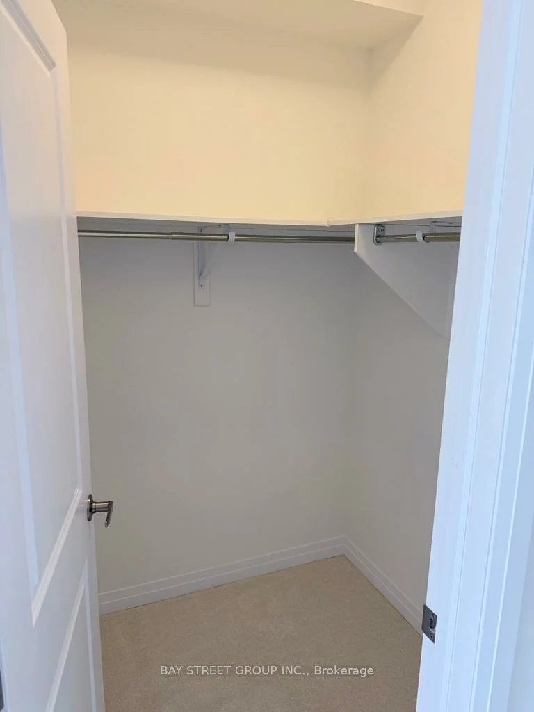 3210, Crystal, 1008 - GO Glenorchy, Oakville