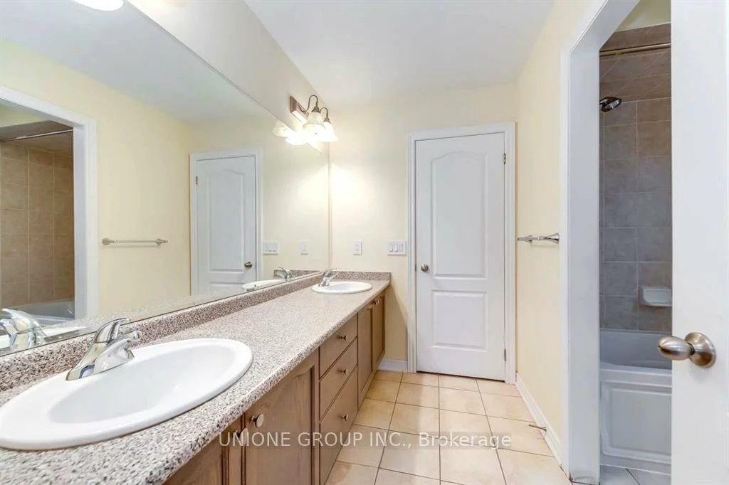 3113, Trailside, 1008 - GO Glenorchy, Oakville