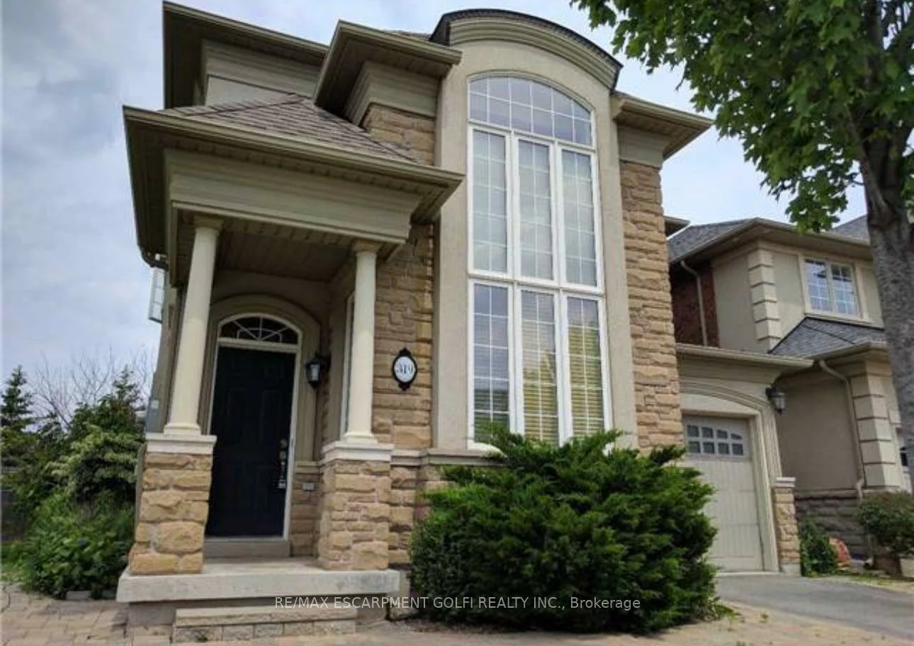 319, Duskywing, 1001 - BR Bronte, Oakville