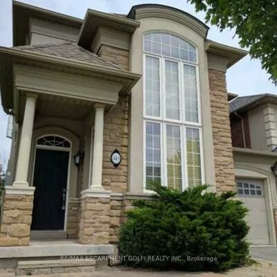 319, Duskywing, 1001 - BR Bronte, Oakville