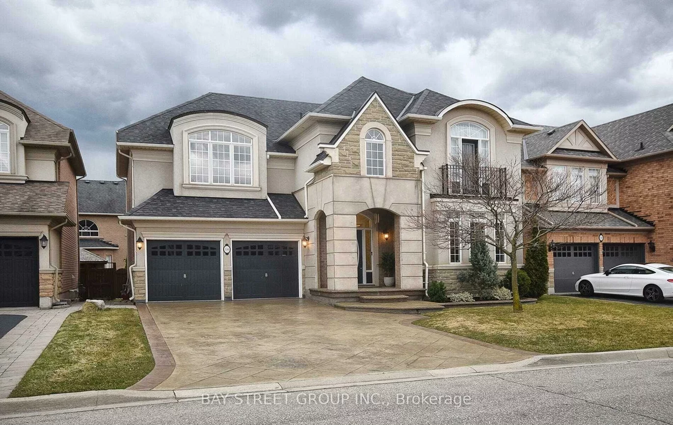 336, Turning Leaf, 1001 - BR Bronte, Oakville