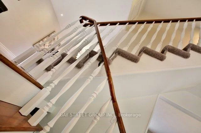 1390, Hastings, 1005 - FA Falgarwood, Oakville