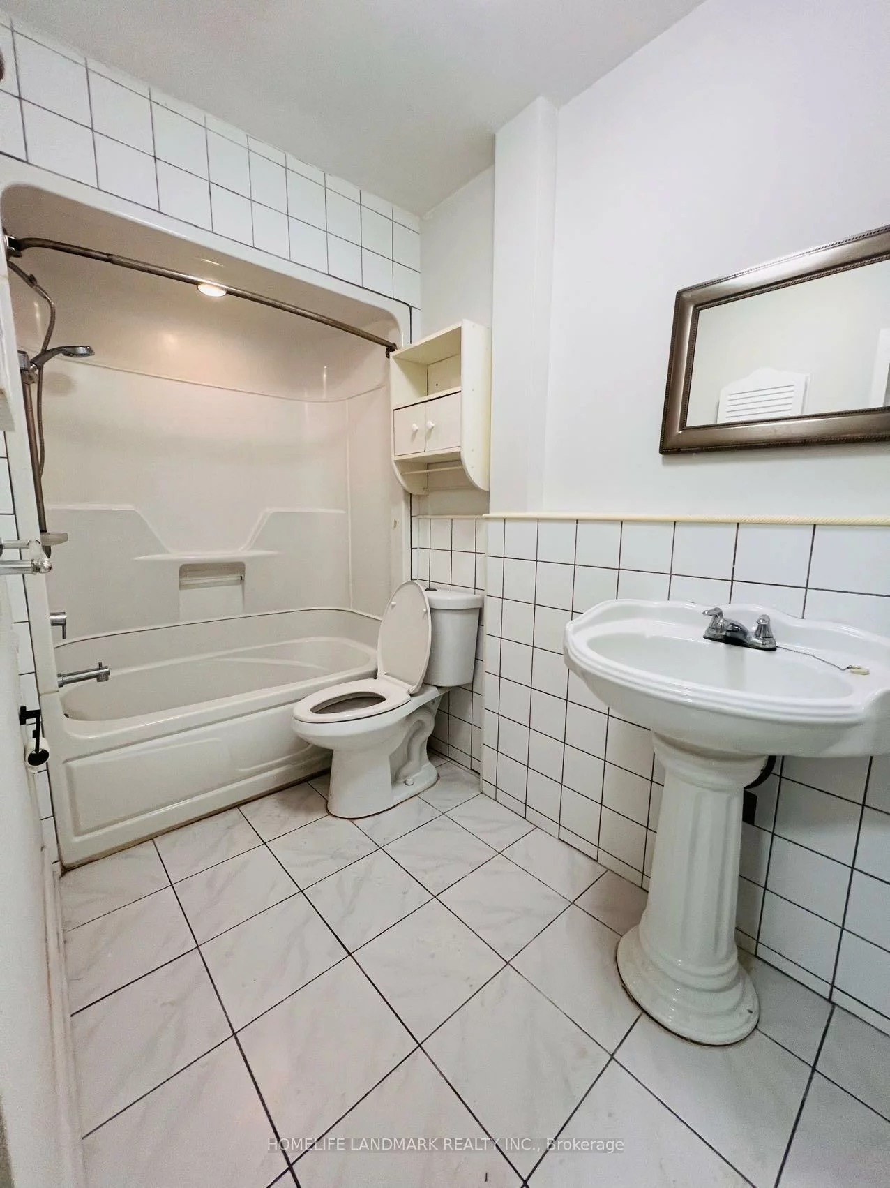 1262, Napier, 1003 - CP College Park, Oakville