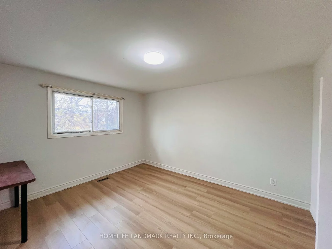 1262, Napier, 1003 - CP College Park, Oakville