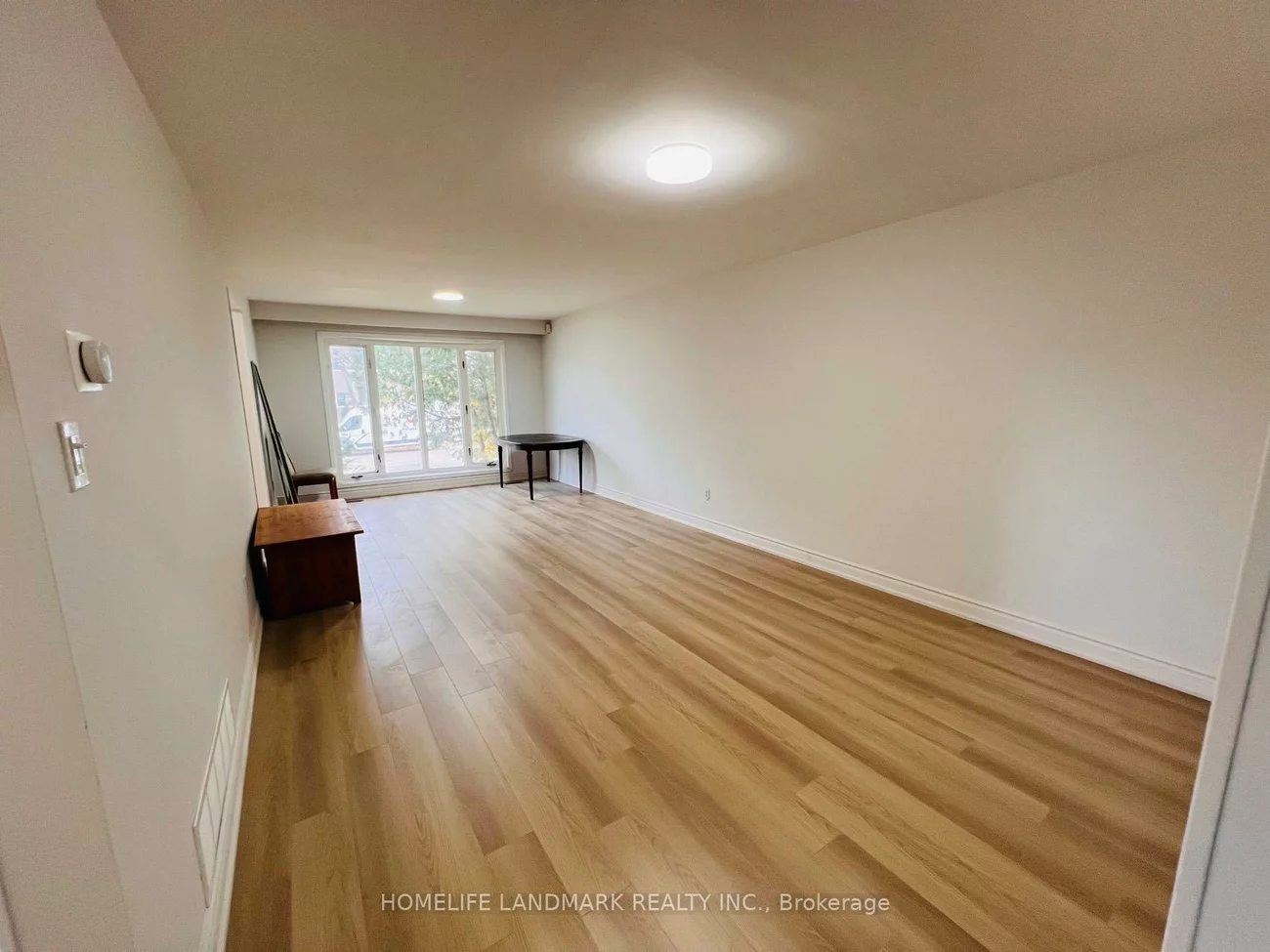 1262, Napier, 1003 - CP College Park, Oakville