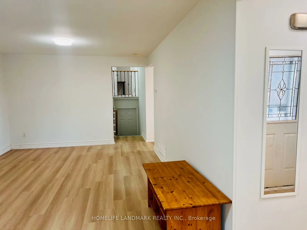 1262, Napier, 1003 - CP College Park, Oakville