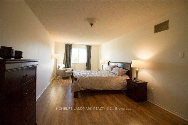 235, River Oaks, 1015 - RO River Oaks, Oakville