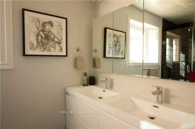 235, River Oaks, 1015 - RO River Oaks, Oakville