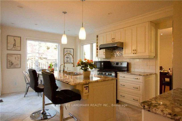 235, River Oaks, 1015 - RO River Oaks, Oakville