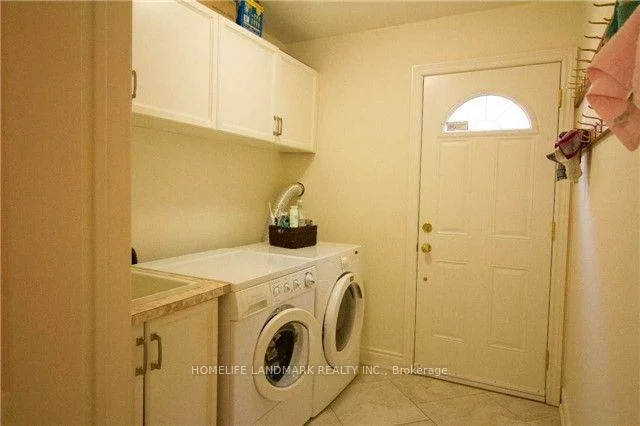 235, River Oaks, 1015 - RO River Oaks, Oakville