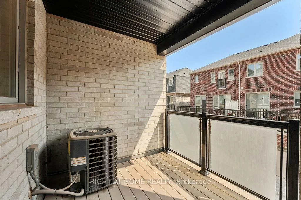 3033, John McKay, 1010 - JM Joshua Meadows, Oakville