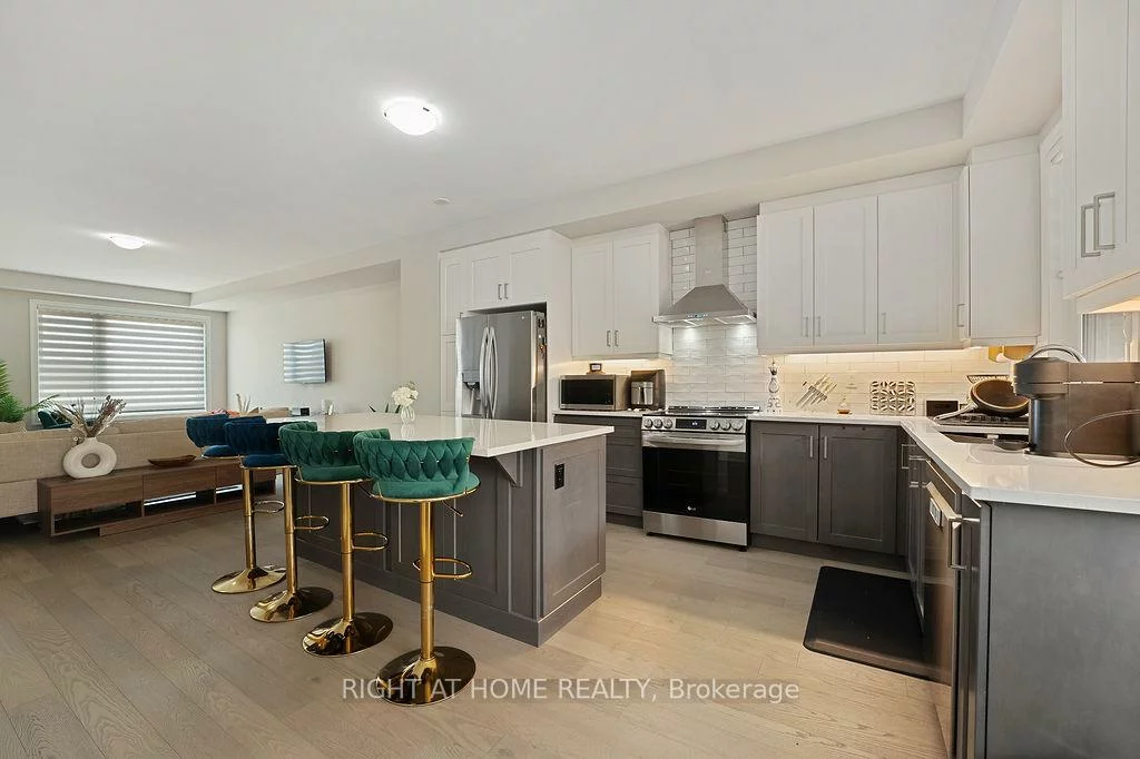 3033, John McKay, 1010 - JM Joshua Meadows, Oakville