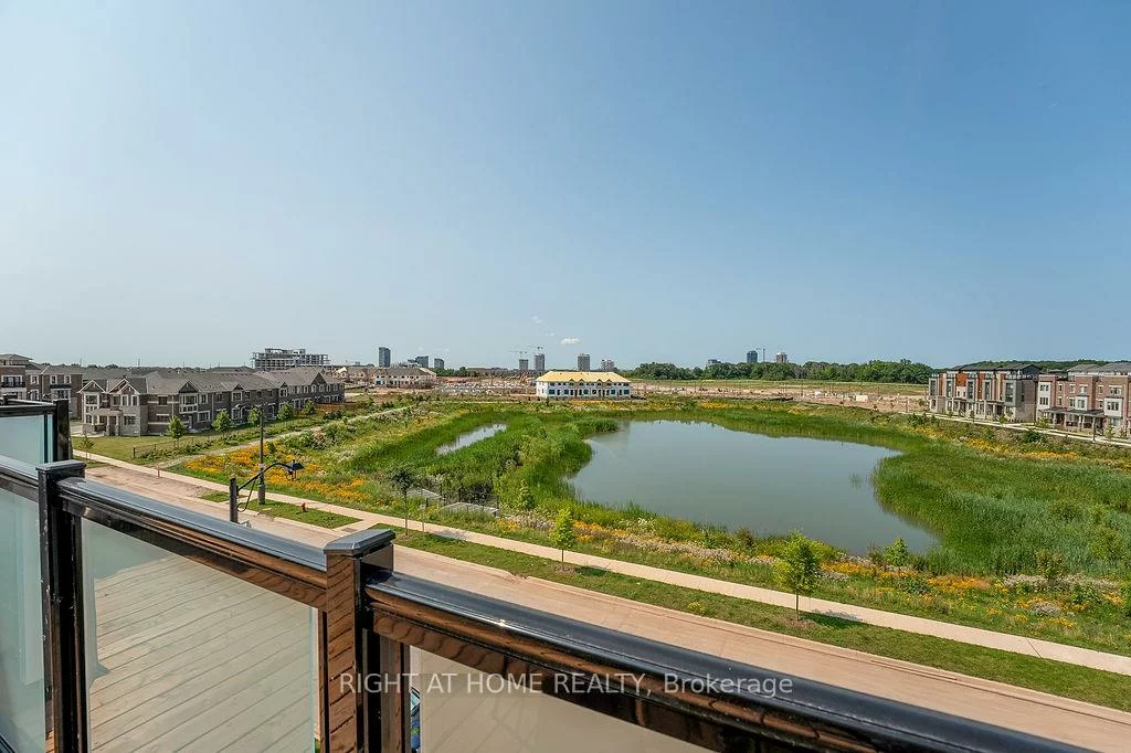 3033, John McKay, 1010 - JM Joshua Meadows, Oakville