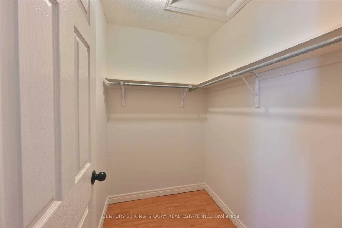 85, Gatwick, 1015 - RO River Oaks, Oakville