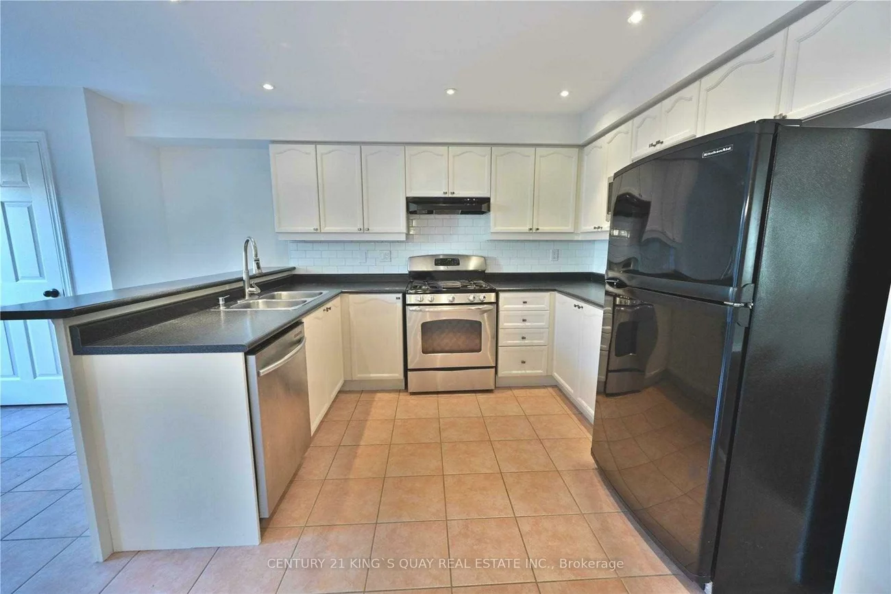 85, Gatwick, 1015 - RO River Oaks, Oakville