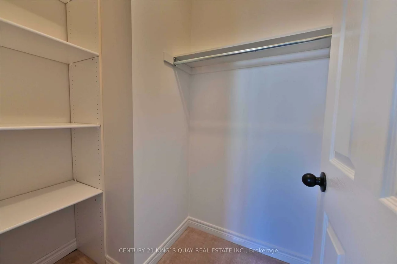 85, Gatwick, 1015 - RO River Oaks, Oakville