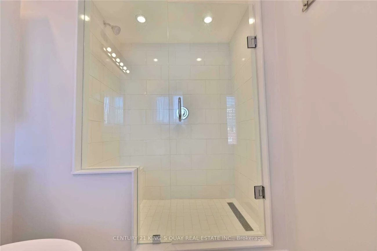 85, Gatwick, 1015 - RO River Oaks, Oakville