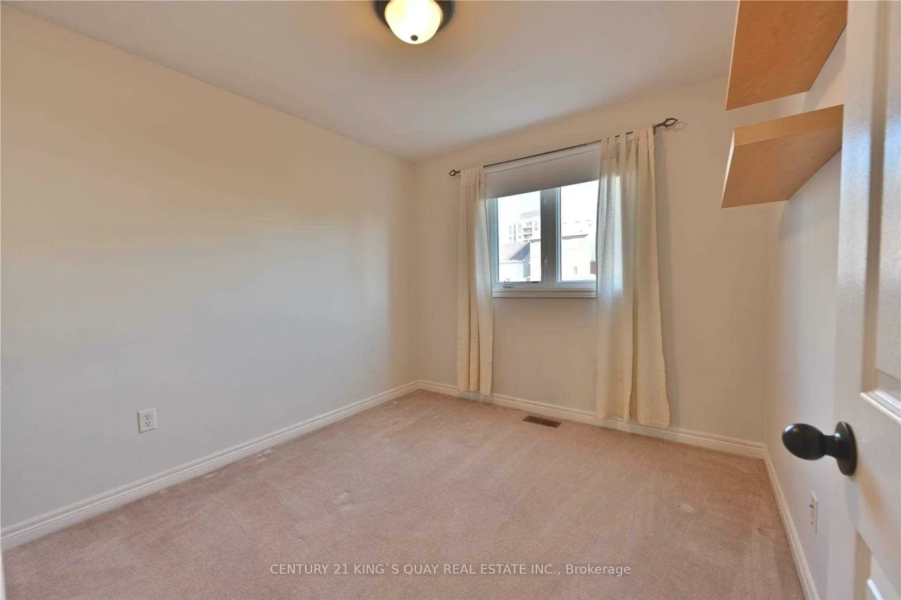 85, Gatwick, 1015 - RO River Oaks, Oakville