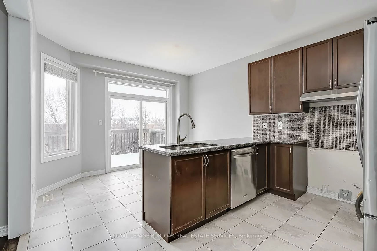 2105, Falling Green, 1019 - WM Westmount, Oakville