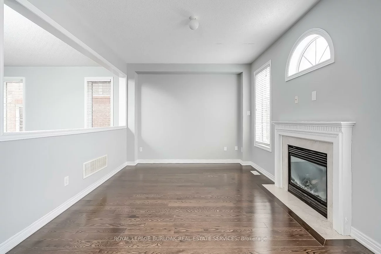 2105, Falling Green, 1019 - WM Westmount, Oakville