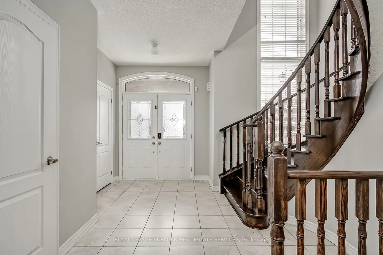 2105, Falling Green, 1019 - WM Westmount, Oakville