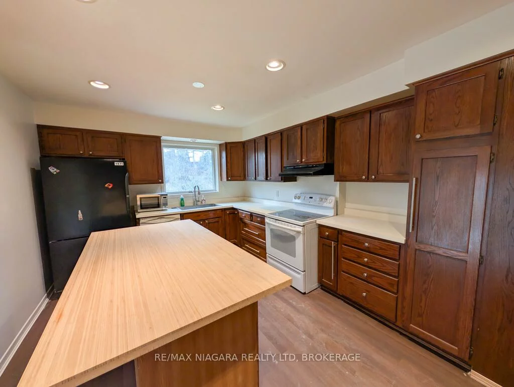 262, Alscot, 1011 - MO Morrison, Oakville