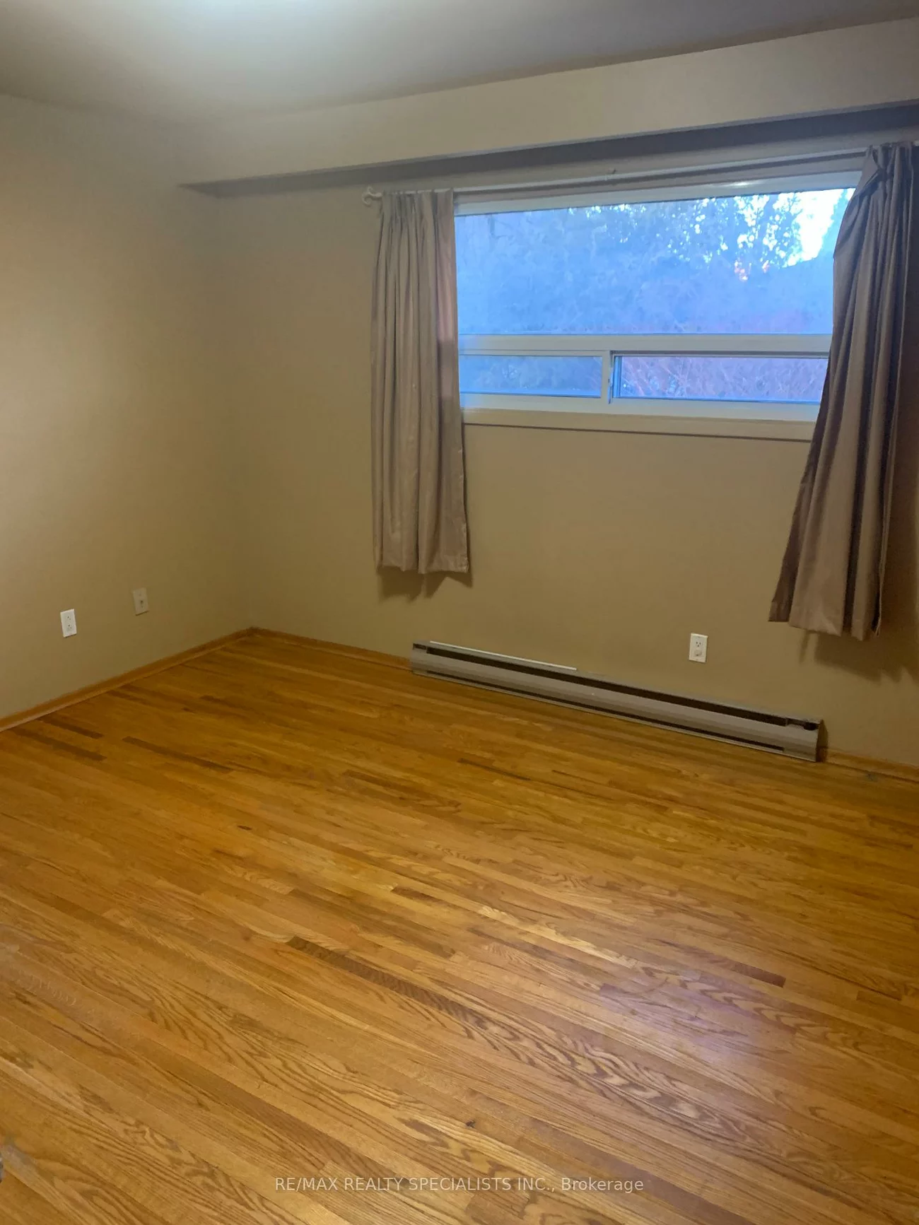 1089, Pearson, 1003 - CP College Park, Oakville