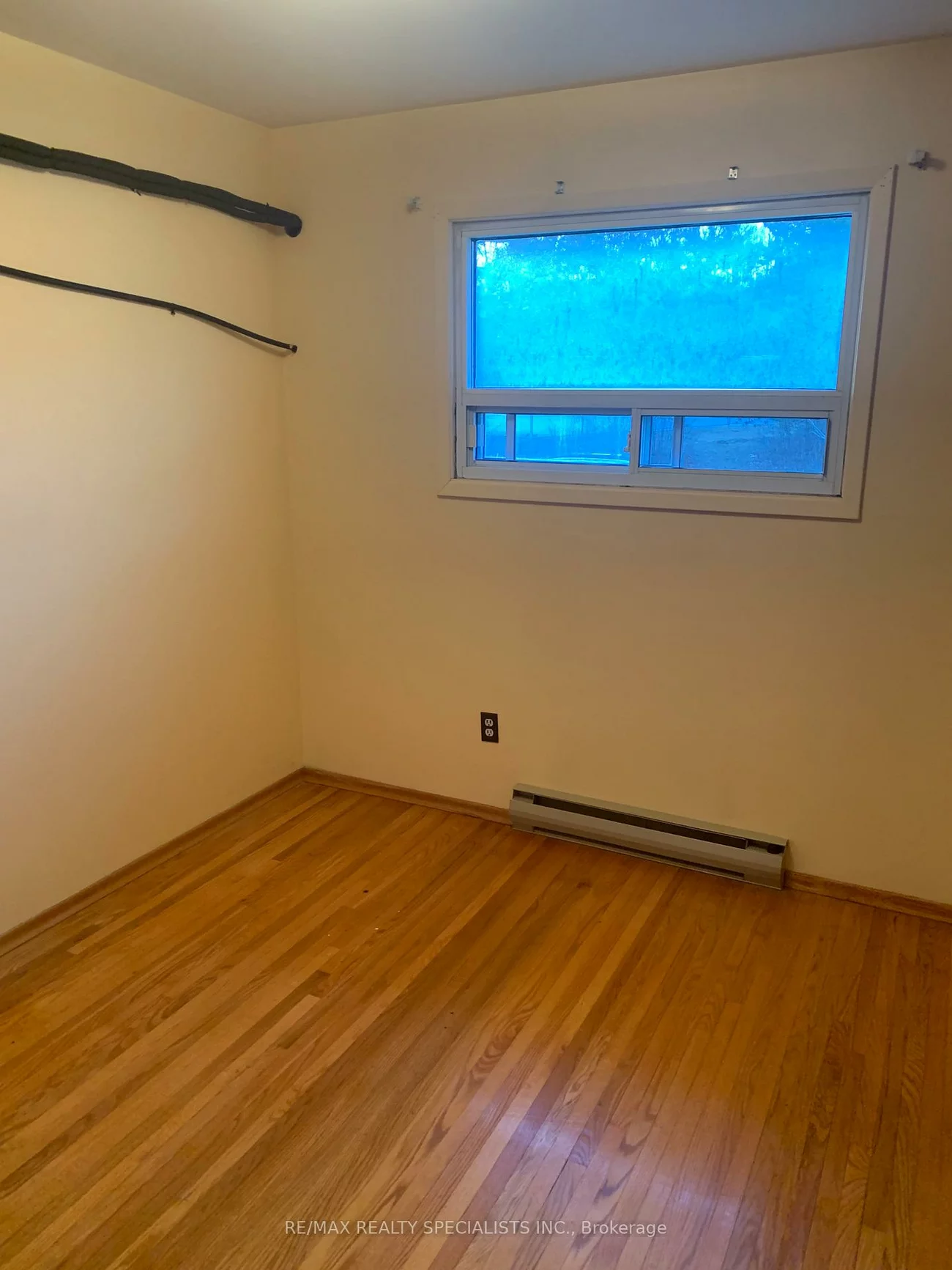 1089, Pearson, 1003 - CP College Park, Oakville