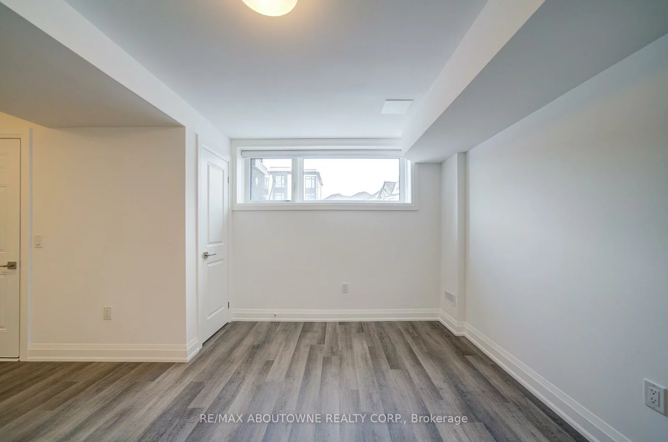 3172, Sixth, 1008 - GO Glenorchy, Oakville