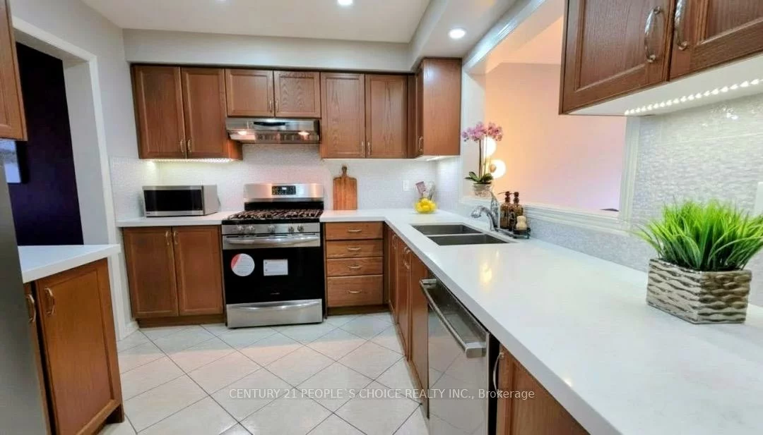 500, Sixteen Mile, 1008 - GO Glenorchy, Oakville