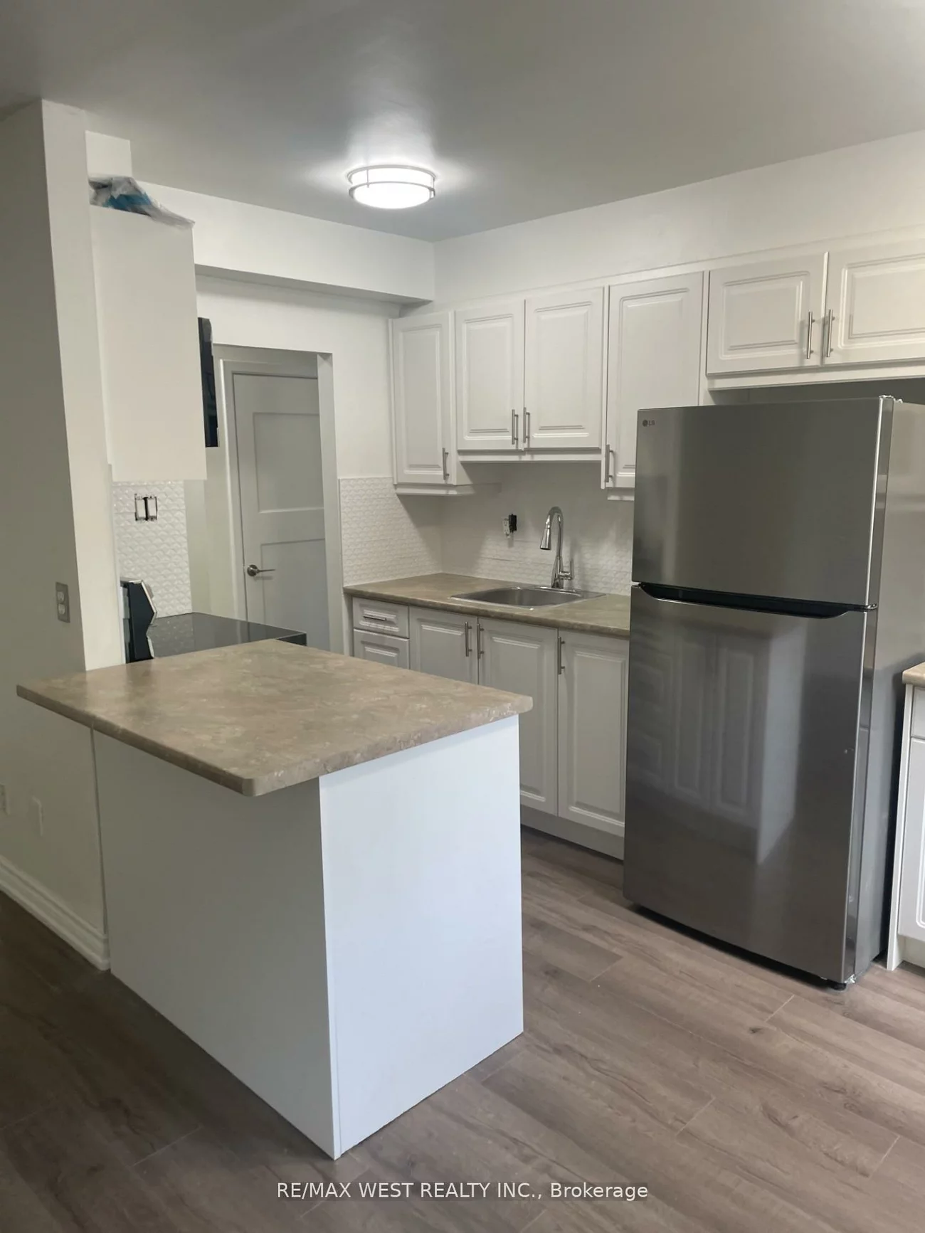 2365, Marine, 1001 - BR Bronte, Oakville