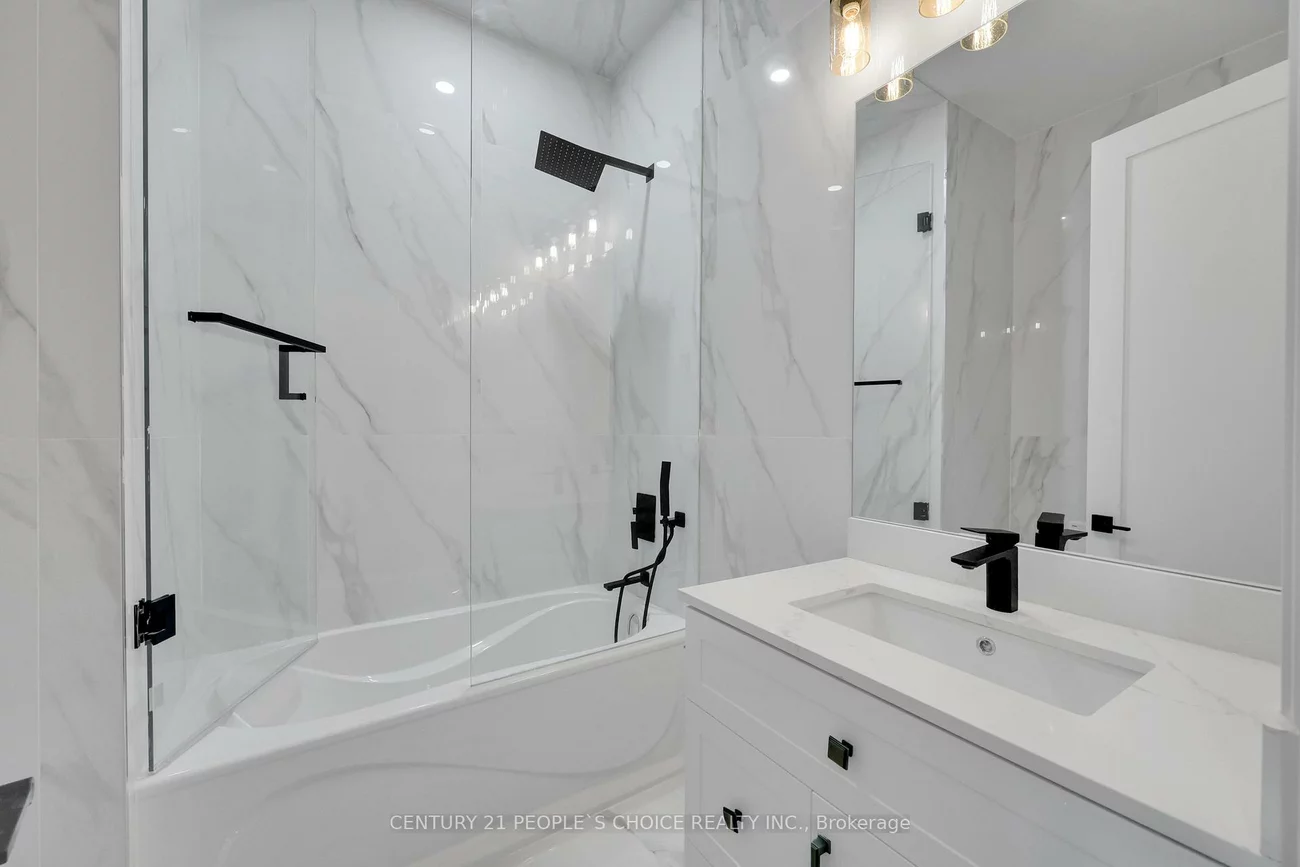 2091, BRIDGE, 1020 - WO West, Oakville