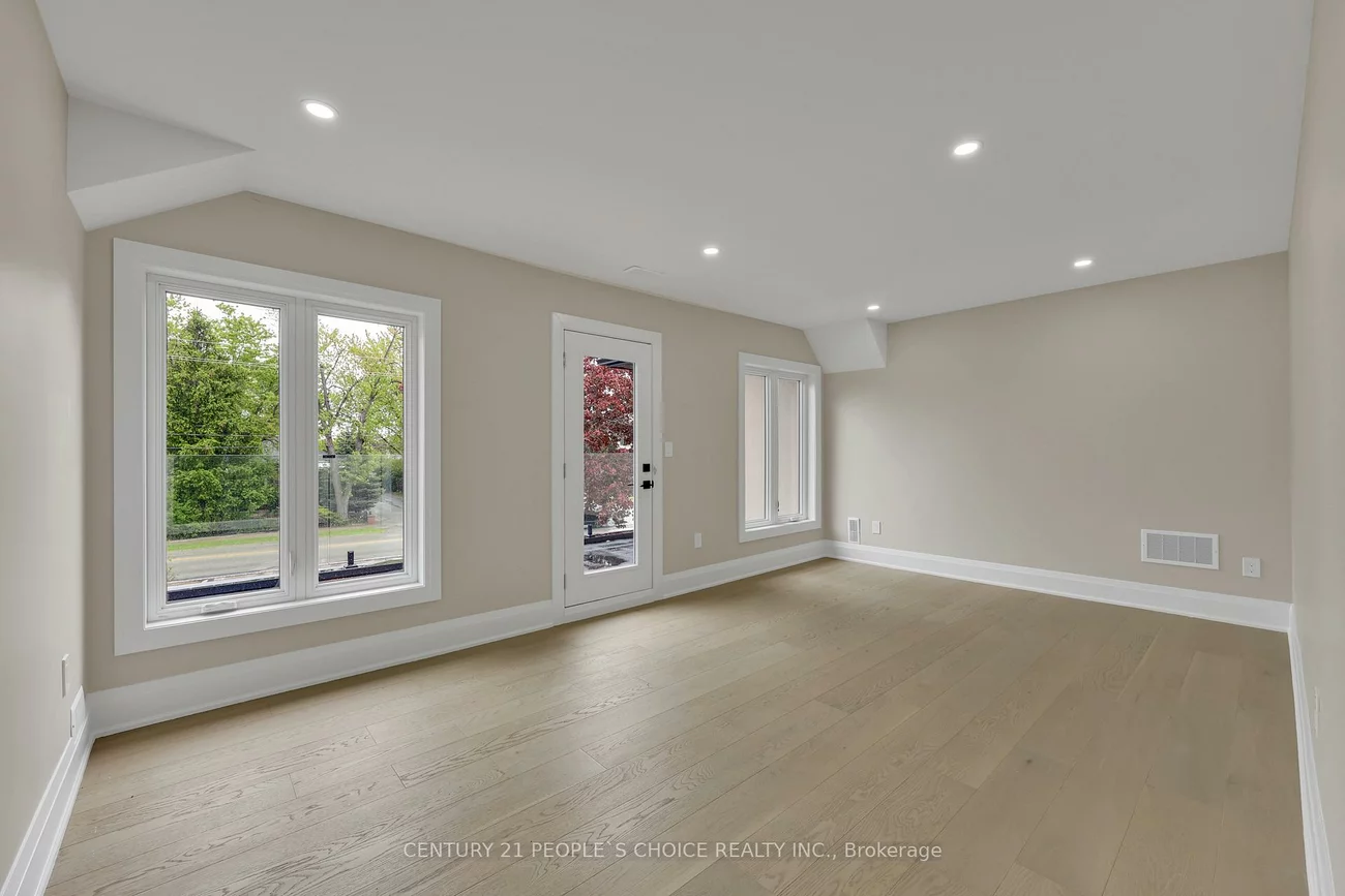 2091, BRIDGE, 1020 - WO West, Oakville